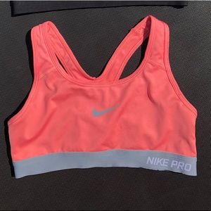 nike pro sports bra